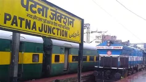 patna railway station viral video|Railways ends contracts with agency behind Patna station porn。